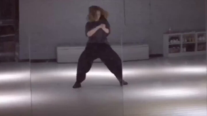 Cover of Escalate Choreographer Alexander Chung