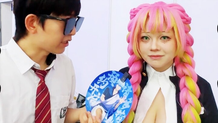 Do you recognize all the characters at the comic exhibitions now? [Ask at the comic exhibition]