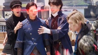 《文   明   观   猴》