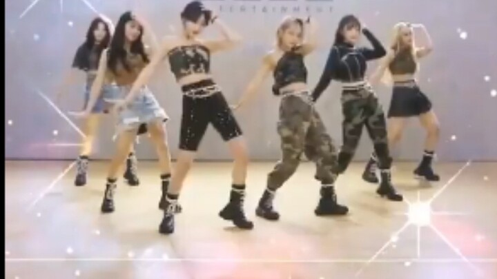 Video tarian aneh gadis arkeologi gidle