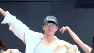 Two Jeon Wonwoos and Jeon Supershy? (Bush Shamelessly sharing the screen with my husband