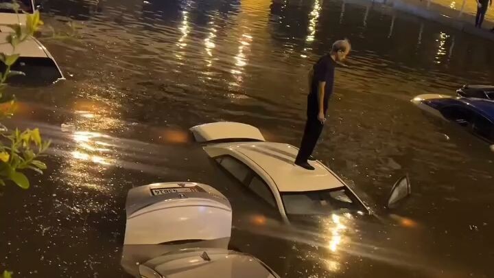 Storm in UAE