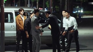 The chaebol master was greeted by his boss as a poor man on his first day at work