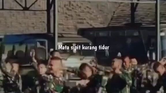 orang tni senggol dong