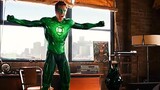 Nhìn Green Lantern bây giờ, tôi sẽ bất giác thay cho con chó cái hahaha! !
