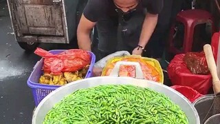 CABE DI GORENG DALAM 1 WAJAN, JAJAN KULINER APA YA?