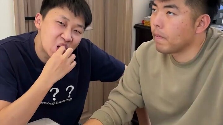 寝室摸麻将游戏，室友竟暗中使坏，看我如何打脸室友！