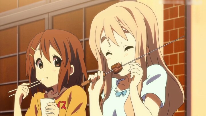 Aaaaaaaah!!! How can Mugi be so cute!!!