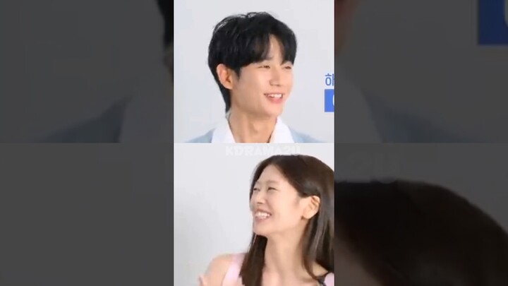 The way he made her laugh 😂#lovenextdoor #junghaein #jungsomin #엄마친구아들#kdrama #netflix #정해인#정소민