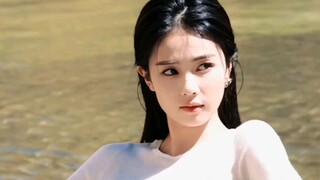 The mystery of Bai Lu's see-through outfit shows her sexy charm, which is irresistible