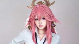 [cosplay] gần giống rồi hơi khác phần váy.