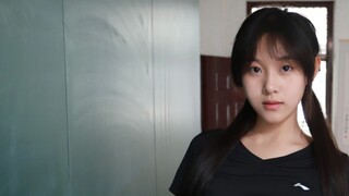 17-year-old girl, New Year's Day dance "Colorful Clouds in the South"