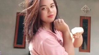 Tiktok goyang hot