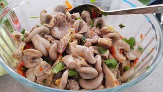 ยำไส้ตันเผ็ดๆแซ่บๆ Spicy Salad Pork chitterlings(ครัวสัญจรบ้านพี่ๆที่อยู่เนเธอร์แลนด์)