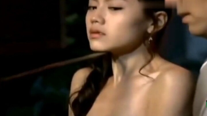 [คลิปวีดีโอ] สาวสวยโดนคนชั่วสั่งให้แก้ผ้า