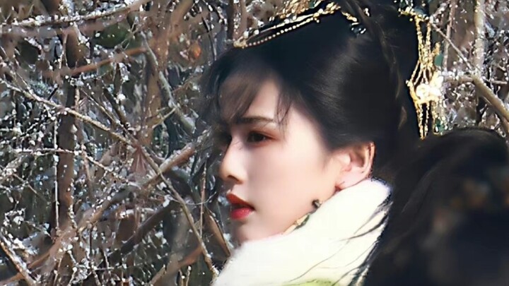 [Changyue Jinming Reuters] Dia adalah wanita muda ketiga dari Ye Mansion.