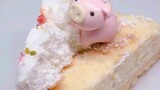 Cute pig eating a cakee🫶🏻