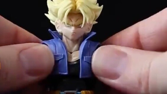 รีวิวสั้นๆ ของ Trunks เวอร์ชันใหม่ของ Bandai SHF มาดูสิ่งที่น่าสนใจเกี่ยวกับเวอร์ชันใหม่นี้กันดีกว่า