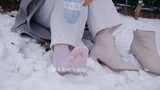 在雪地里穿个棉袜，你猜jio冷不冷？