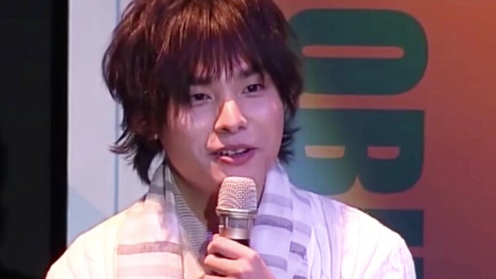 Nobuhiko Okamoto menampilkan tawa gila Paman Fang secara langsung