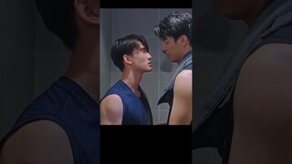 cornered boyfriend in locker room 👀 #dsntheseries #blkiss