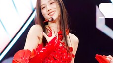 JISOO Straight Shot Flower 230415 Music Festival Off The Page