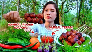 MUKBANG LALAPAN MENTAH TANPA NASI BAKSO BAKAR SAMBAL TERASI#mukbang#lalapanmentah#bakso#asmr