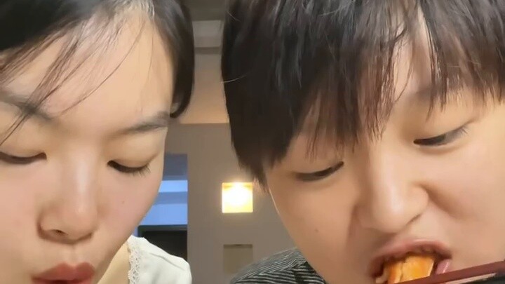 Tantang diri Anda untuk menyantap Cao yang pedas! ! Apakah benar-benar seseram yang dikatakan? !