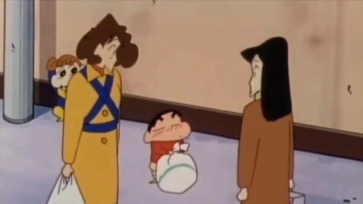 Shin-chan also likes to show off in front of Nanako haha