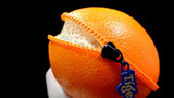 [Life] Creative Handcraft: Turning an Orange into a Purse!