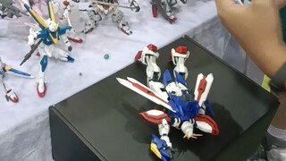 Karena KO, saya tidak bisa memainkan God Gundam di atas meja.