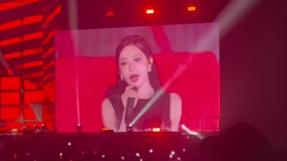 宁艺卓你演唱会怎么不开麦啊……