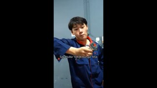 Di dunia tanpa kunci inggris dia satu-satunya montir dan sekarang dialah rajanya