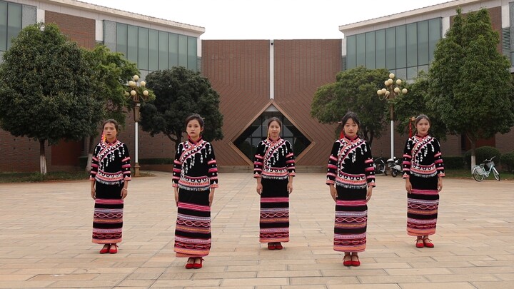 Tarian tradisional Lahu —— Tarian ayunan