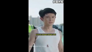 Anak laki-laki miskin itu bangun dengan kekuatan dari liontin darah dan merencanakan balas dendam