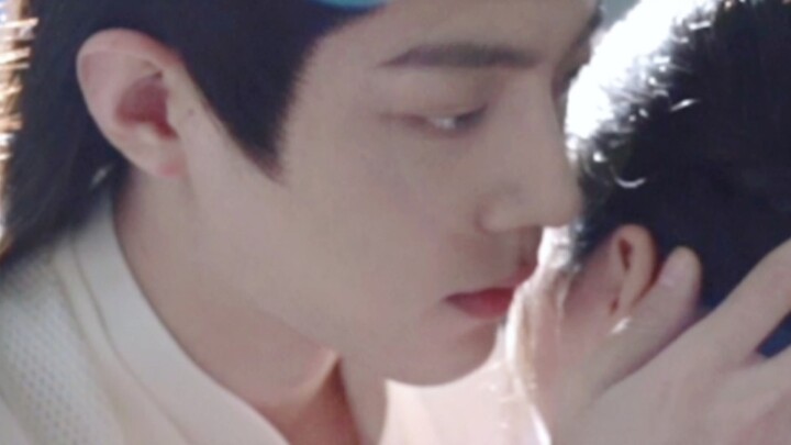 ฉันจินตนาการไม่ออกเลยว่าจะตื่นเต้นแค่ไหนเมื่อเขาคุยกับฉันอย่างใกล้ชิด