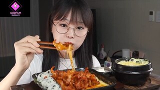 Ăn và cảm nhận chân gà cay phomai, cơm nắm rong biển #anngon