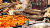 Xúc xích ruột heo & Tteokbokki - Món ăn đường phố Hàn Quốc | Street Food