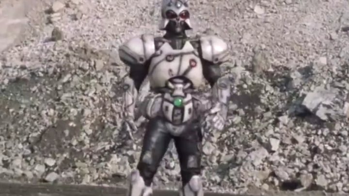 Kamen Rider blackrx-18 matahari buatan yang menakutkan