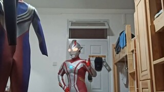 [Next episode] Ultraman Mebius try-on shooting was done with the front camera mirror so some things 