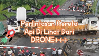 Perlintasan Kereta Api Di Lihat Dari Drone - cc 206 mengangkut semen