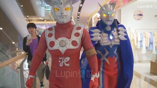 Siro dan Saiwen Oya dan Leo Xixiu mengunjungi Comic Con