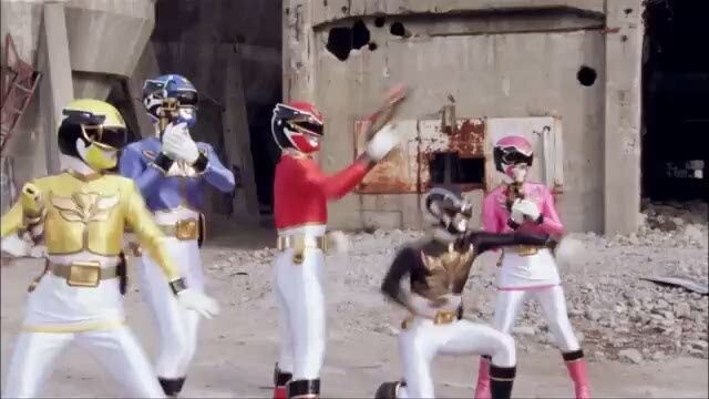 (Power Rangers Megaforcevs Scaraba )