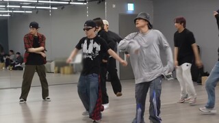 INGYOO ทำหน้าที่ไกด์คลิปซ้อมเต้น 'Walk' ของ NCT 127 ด้วยตัวเอง ร่วมกับ WDBZ Kamel, Dophan, Noan