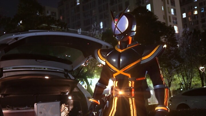Transformasi efek spesial adegan malam Kamen Rider Caesar