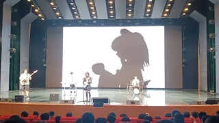 当《Bad Apple!!》响彻巴蜀中学……