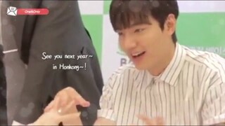 This is how Lee Min-ho treat his fans ( Wow )