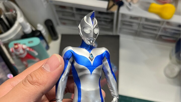 Bao da Ultraman Dyna SHF