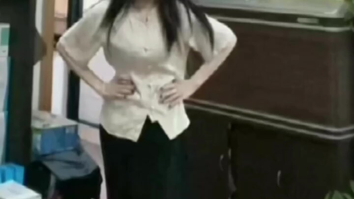 การเต้นรำของดอกแมลโล