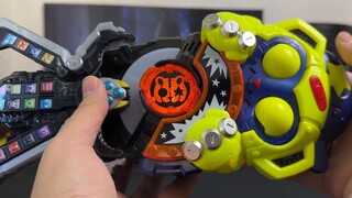 Mungkin mainan yang paling diremehkan tahun ini? ! Kamen Rider Geats DX spider phone Ulasan komprehe